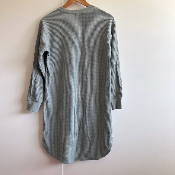 Uniqlo Waffle Crew Neck Long-Sleeve Dress in Light Blue - Picture 3 of 6